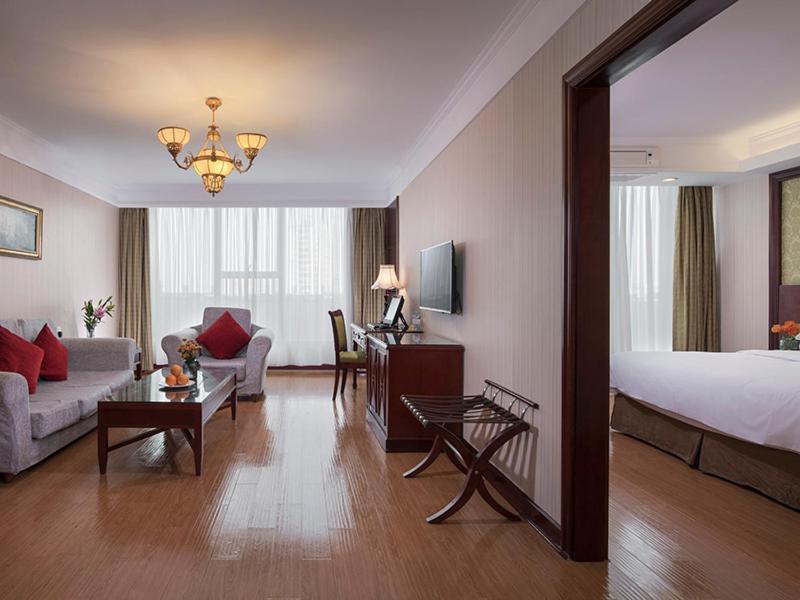 Vienna International Hotel Taicang Nanyang Plaza Bagian luar foto