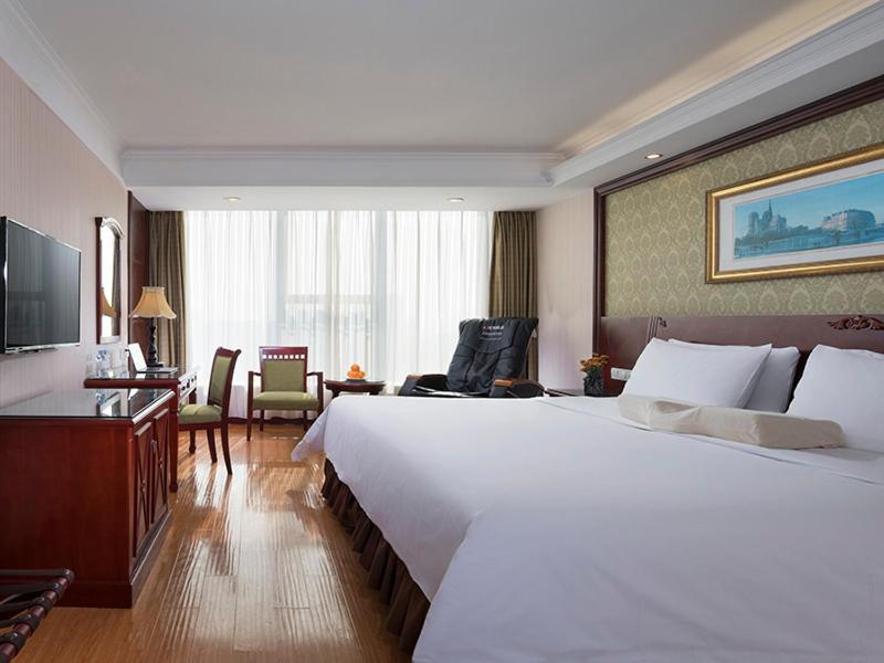 Vienna International Hotel Taicang Nanyang Plaza Bagian luar foto