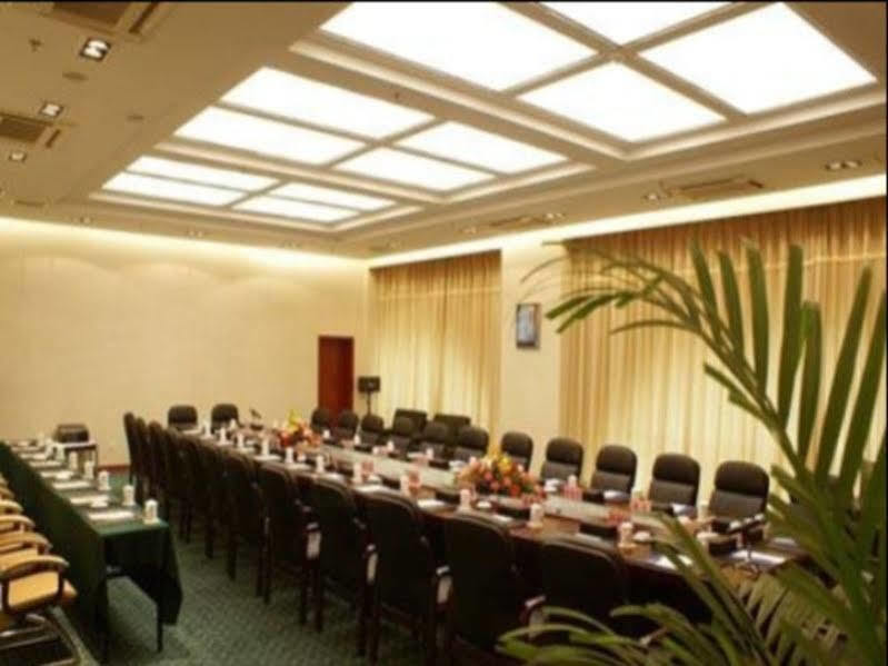 Vienna International Hotel Taicang Nanyang Plaza Bagian luar foto