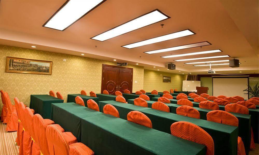 Vienna International Hotel Taicang Nanyang Plaza Bagian luar foto